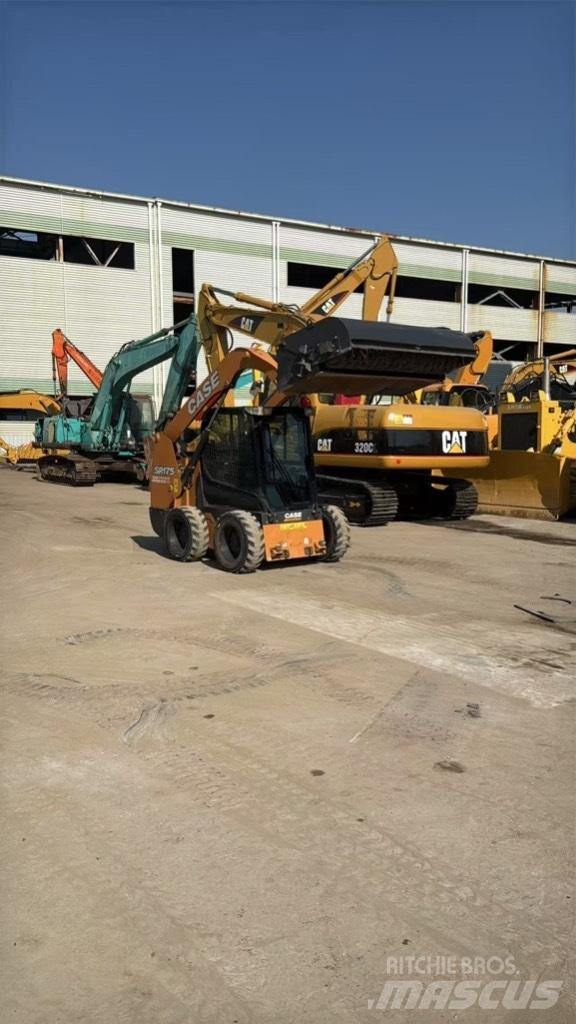 CASE SR 175 Krautuvai su šoniniu pasukimu