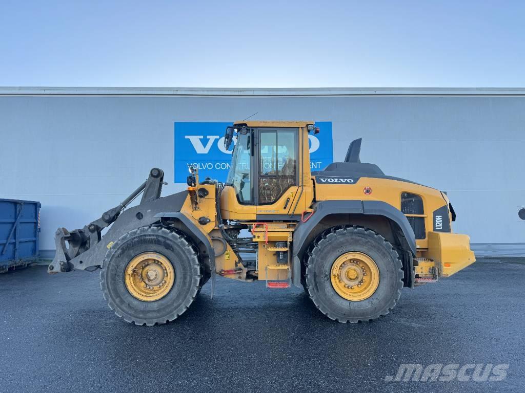 Volvo L 120 H Naudoti ratiniai krautuvai