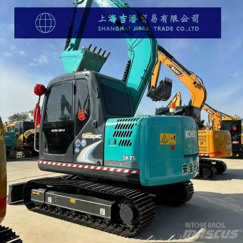 Kobelco SK 75 Vidutinės galios ekskavatoriai 7-12 t