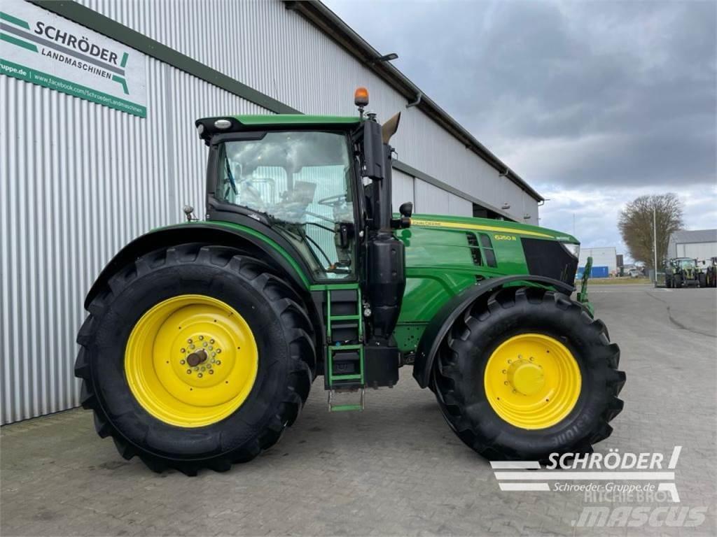 John Deere 6250 R Traktoriai