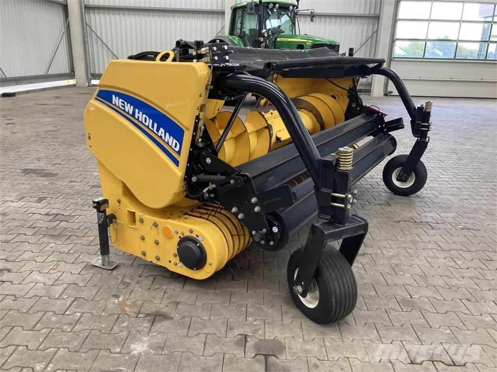 New Holland FR700 Pašarų ruošimo technika