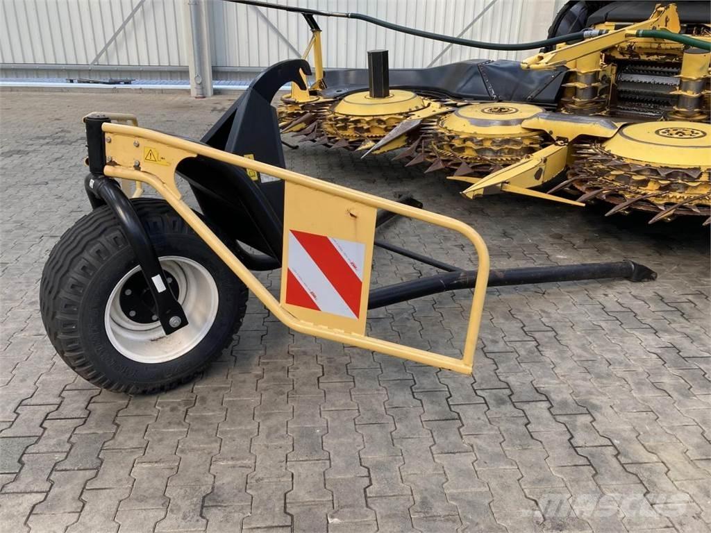 New Holland FR700 Pašarų ruošimo technika