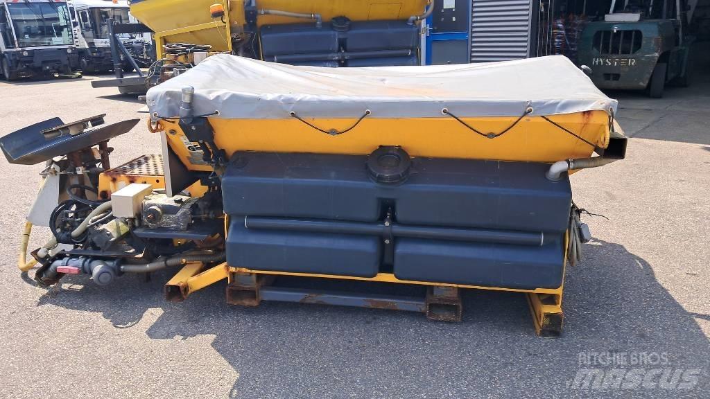 Nido N9010-18 PAN Smėlio ir druskos barstytuvai
