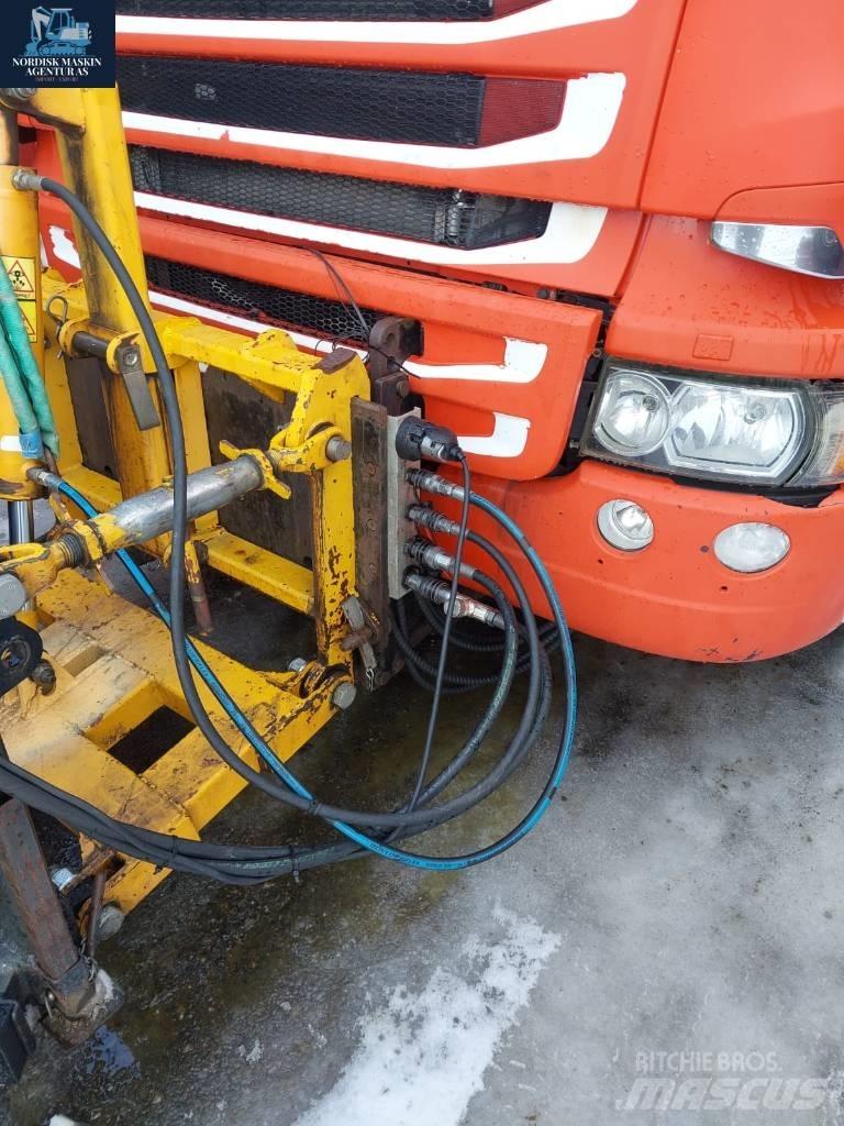 Scania R 580 Savivarčių priekabų vilkikai