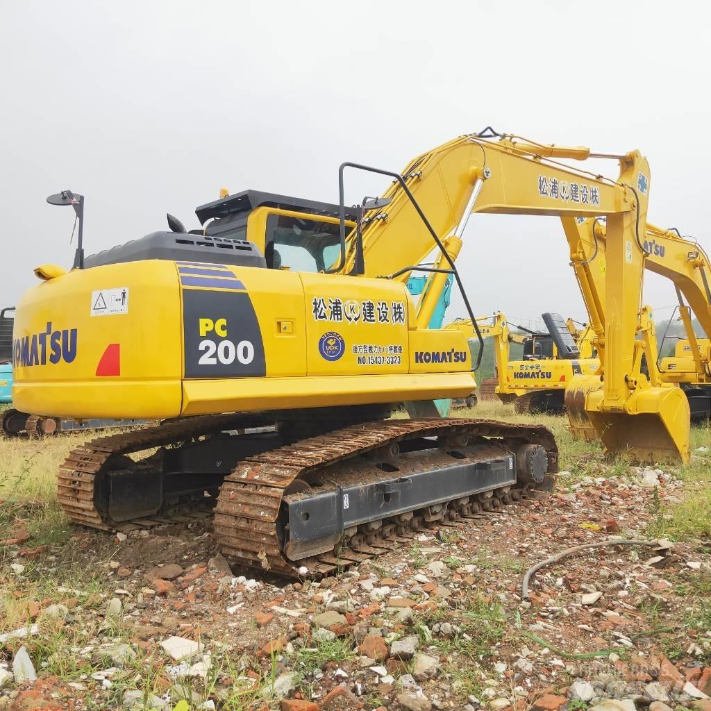 Komatsu PC200-8 Vikšriniai ekskavatoriai