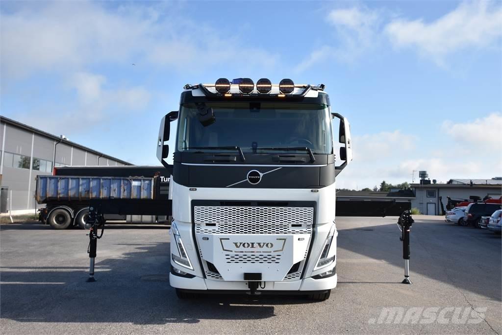 Volvo FH 540 8X4 Automobiliniai kranai