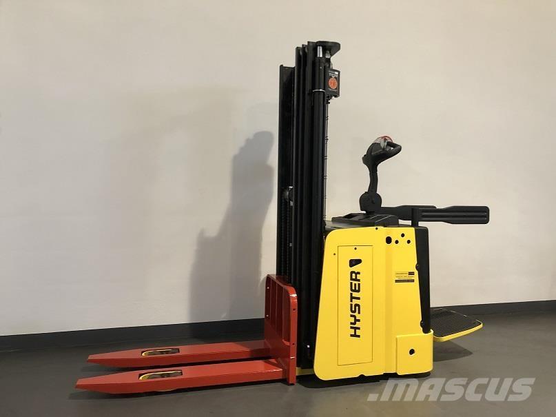 Hyster S1.5S Savaeigiai rietuvai