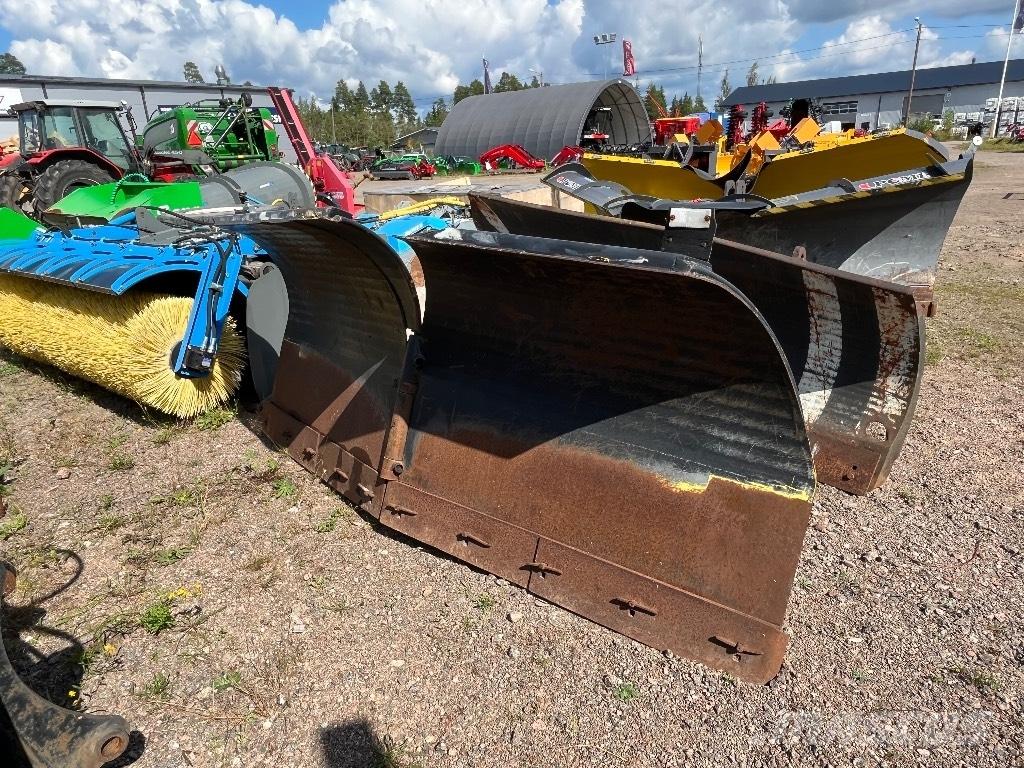 VM 280 NA Sniego peiliai ir valytuvai
