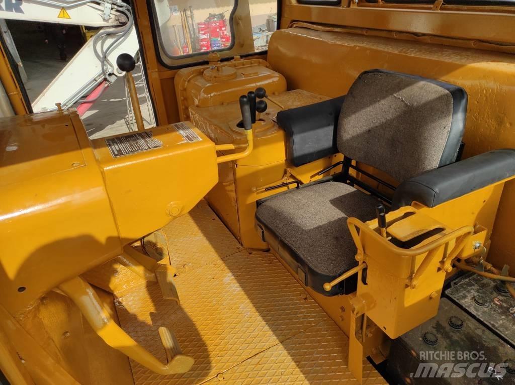 CAT D 9 H Vikšriniai buldozeriai