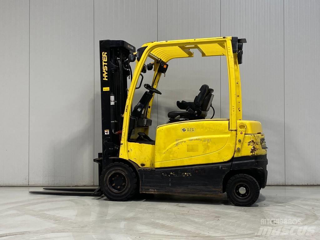 Hyster J3.0XN Elektriniai šakiniai krautuvai