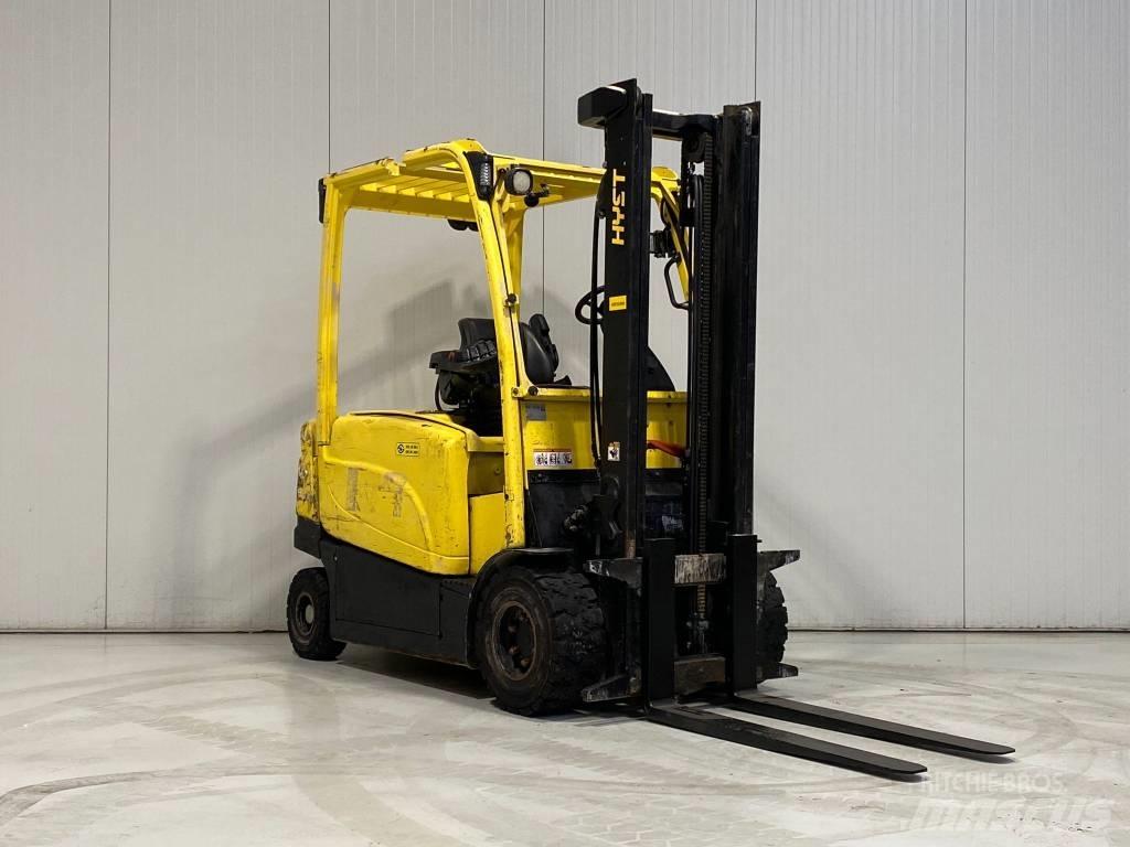 Hyster J3.0XN Elektriniai šakiniai krautuvai