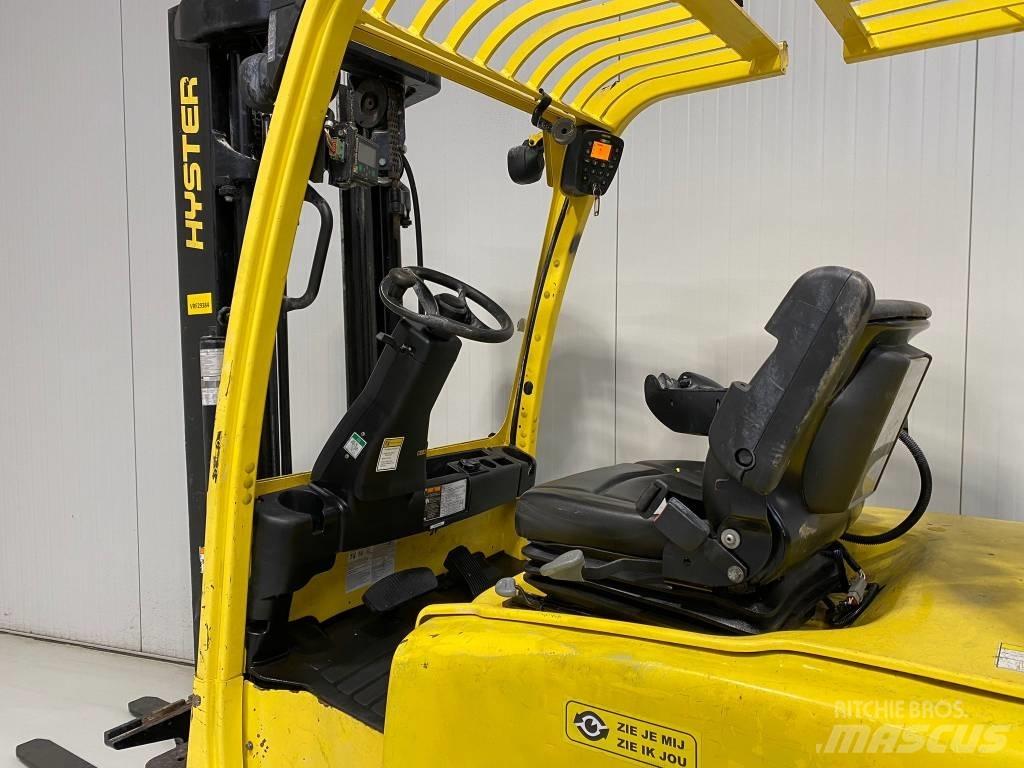 Hyster J3.0XN Elektriniai šakiniai krautuvai