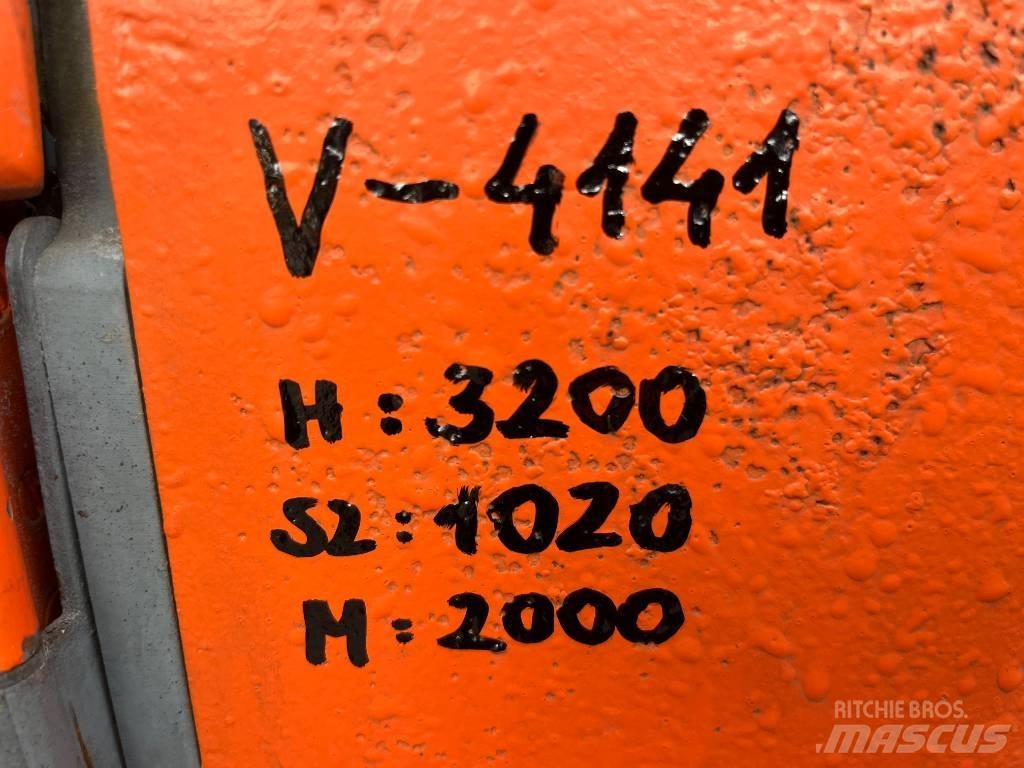 Grouve TOUCAN     V-4141 Vertikalūs stiebiniai keltuvai