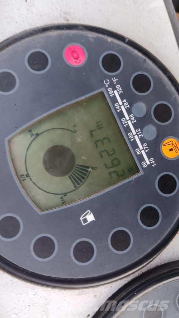 Bomag BW 100 AD-5 Porinių būgnų volai