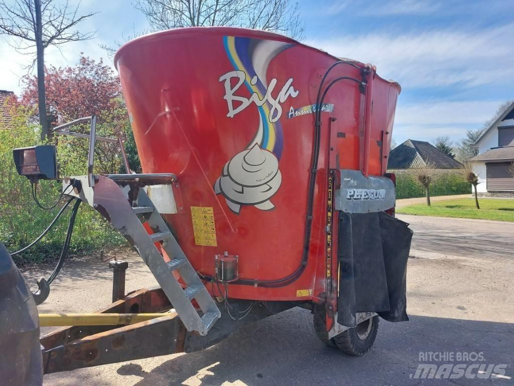 Peecon Biga VME 120 Pašarų maišytuvai-dalytuvai