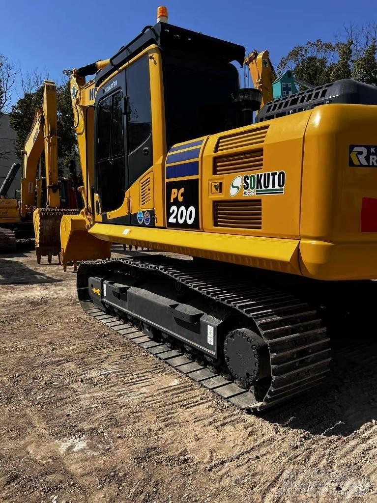 Komatsu PC 200-8N1 Vikšriniai ekskavatoriai