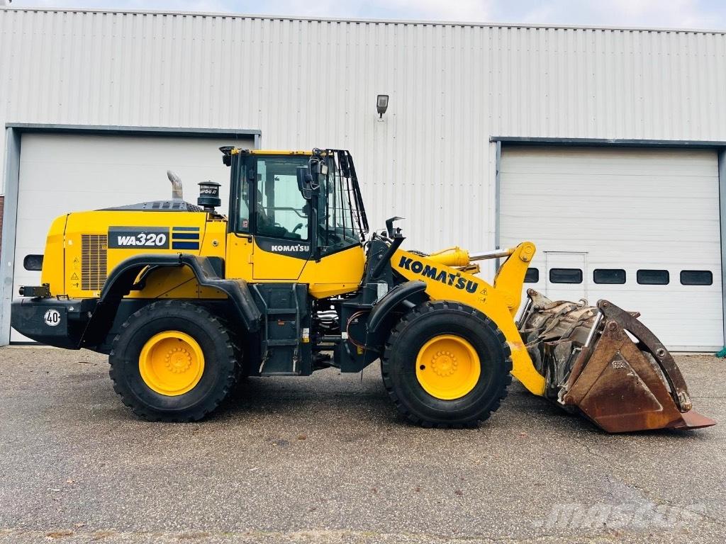 Komatsu WA 320-8 Naudoti ratiniai krautuvai