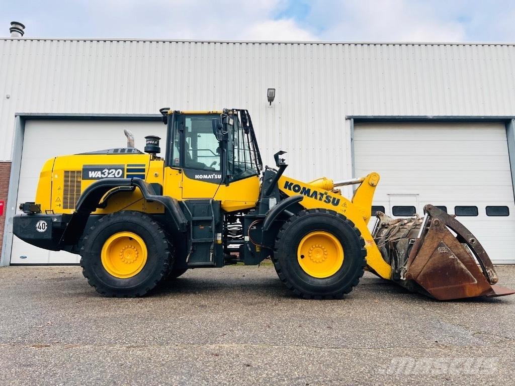 Komatsu WA 320-8 Naudoti ratiniai krautuvai