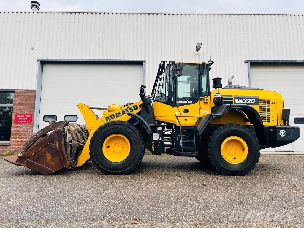 Komatsu WA 320-8 Naudoti ratiniai krautuvai