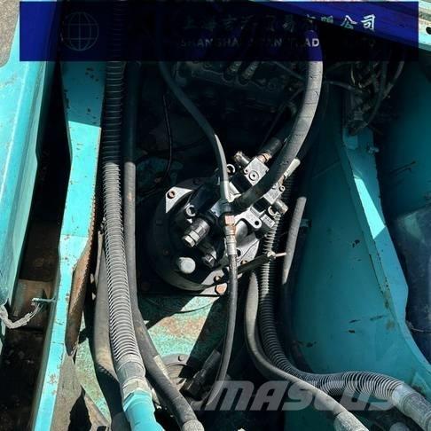 Kobelco SK 200 Vikšriniai ekskavatoriai