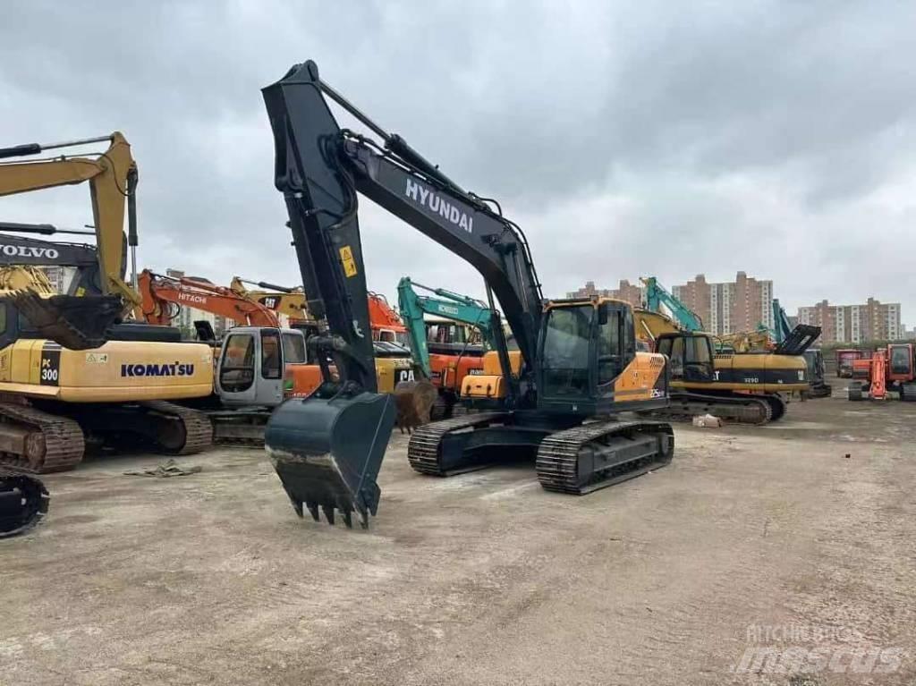 Hyundai 225LC-9T Vikšriniai ekskavatoriai