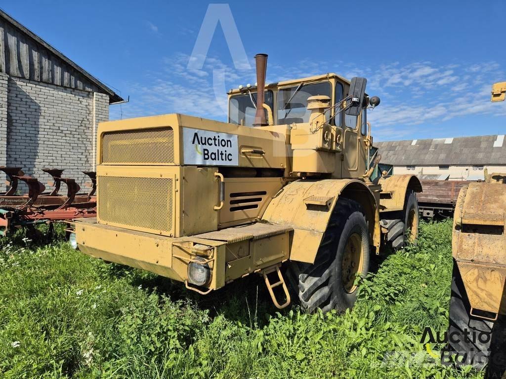 Kirovets K 701 Traktoriai