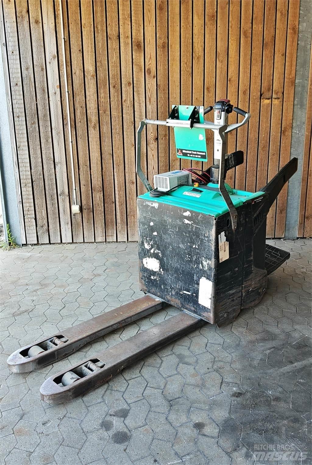 Mitsubishi PBV20N2 Šakiniai krautuvai - Kita