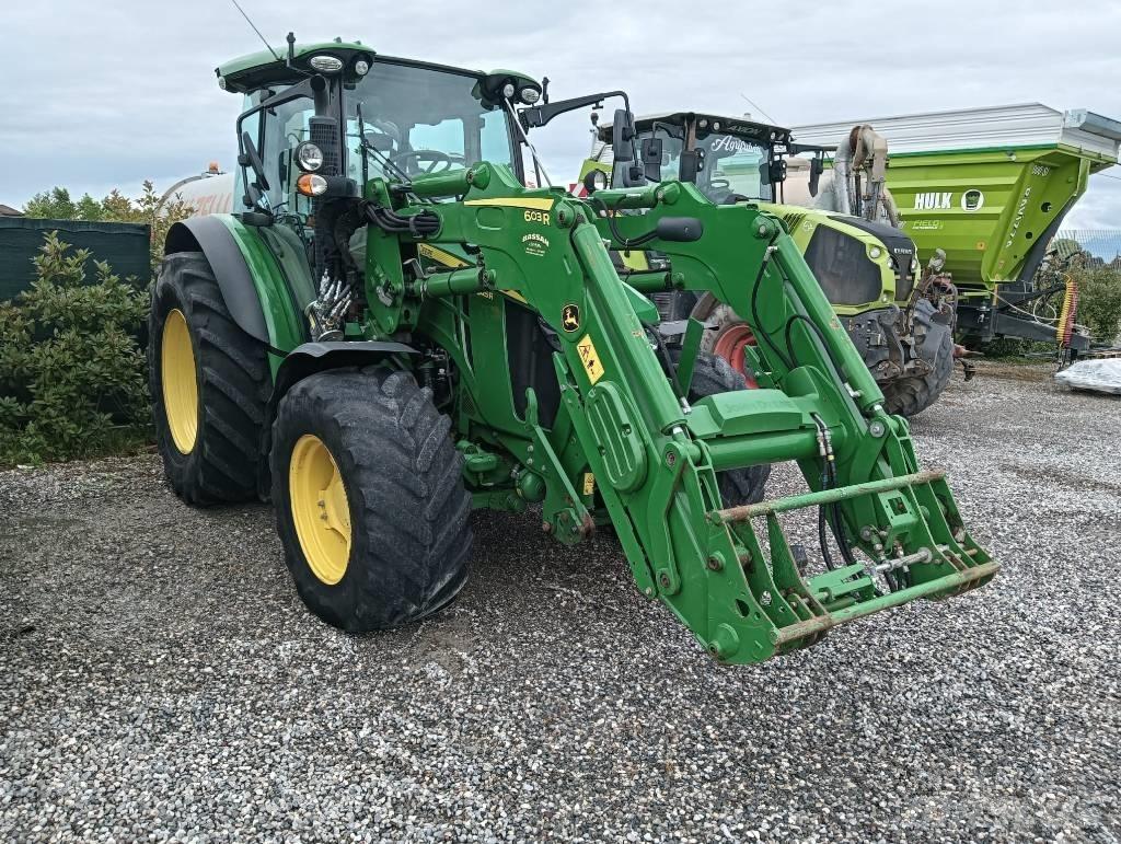 John Deere 5125 R Traktoriai