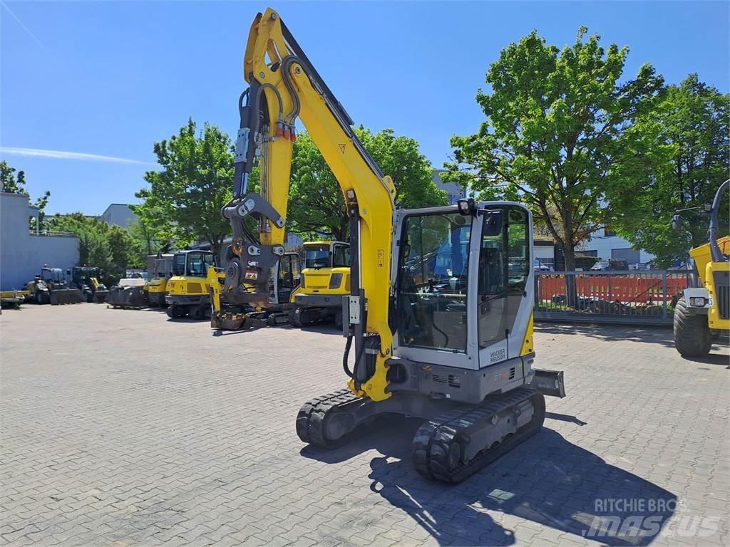 Wacker Neuson ET42 Vikšriniai ekskavatoriai