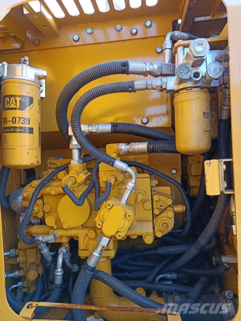 CAT 312 D Vikšriniai ekskavatoriai