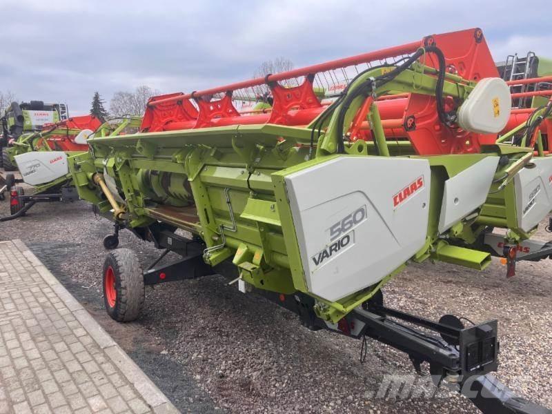 CLAAS TRION 520 Derliaus nuėmimo kombainai