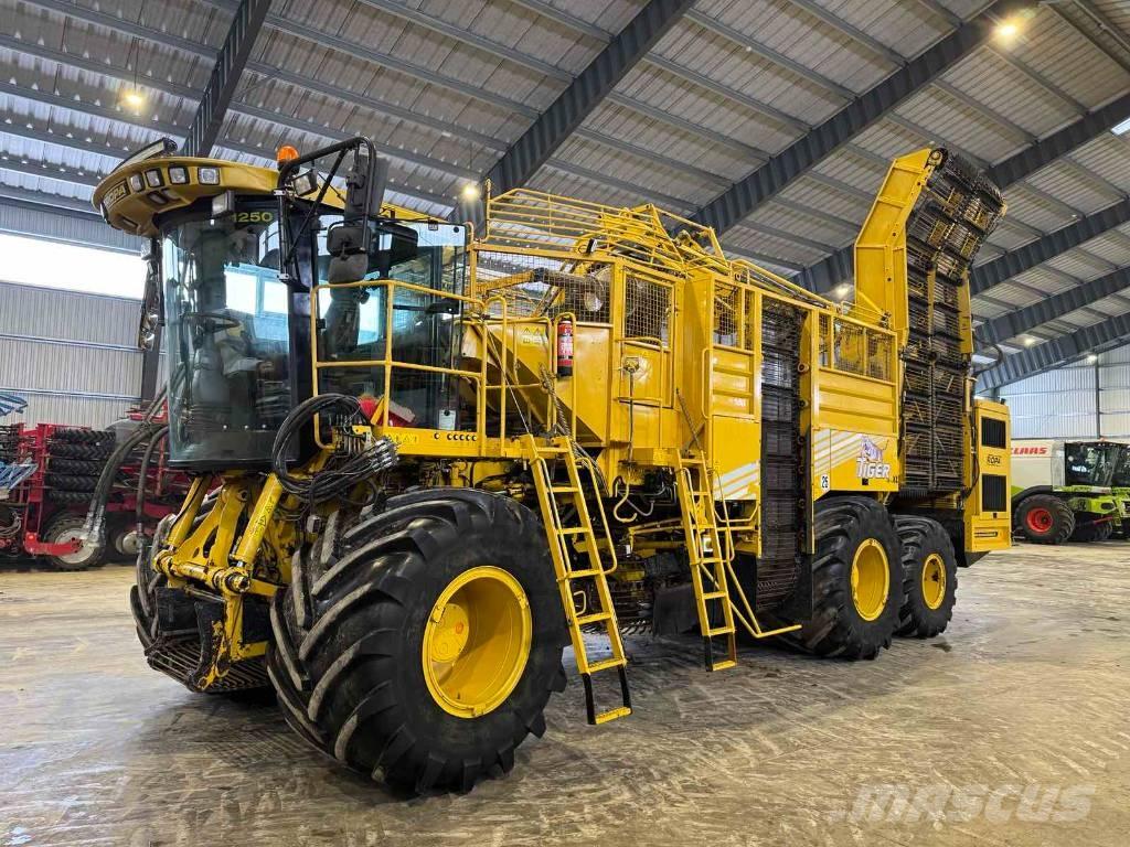 Ropa EURO Tiger 4 XL Runkelių kombainai