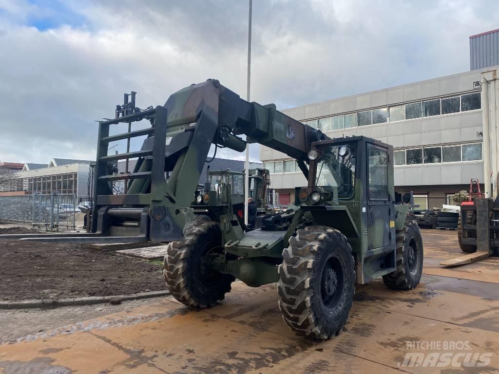 SkyTrak 6000M Teleskopiniai krautuvai
