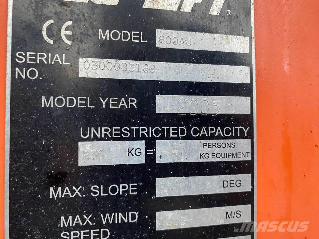 JLG 600 AJ Alkūniniai keltuvai