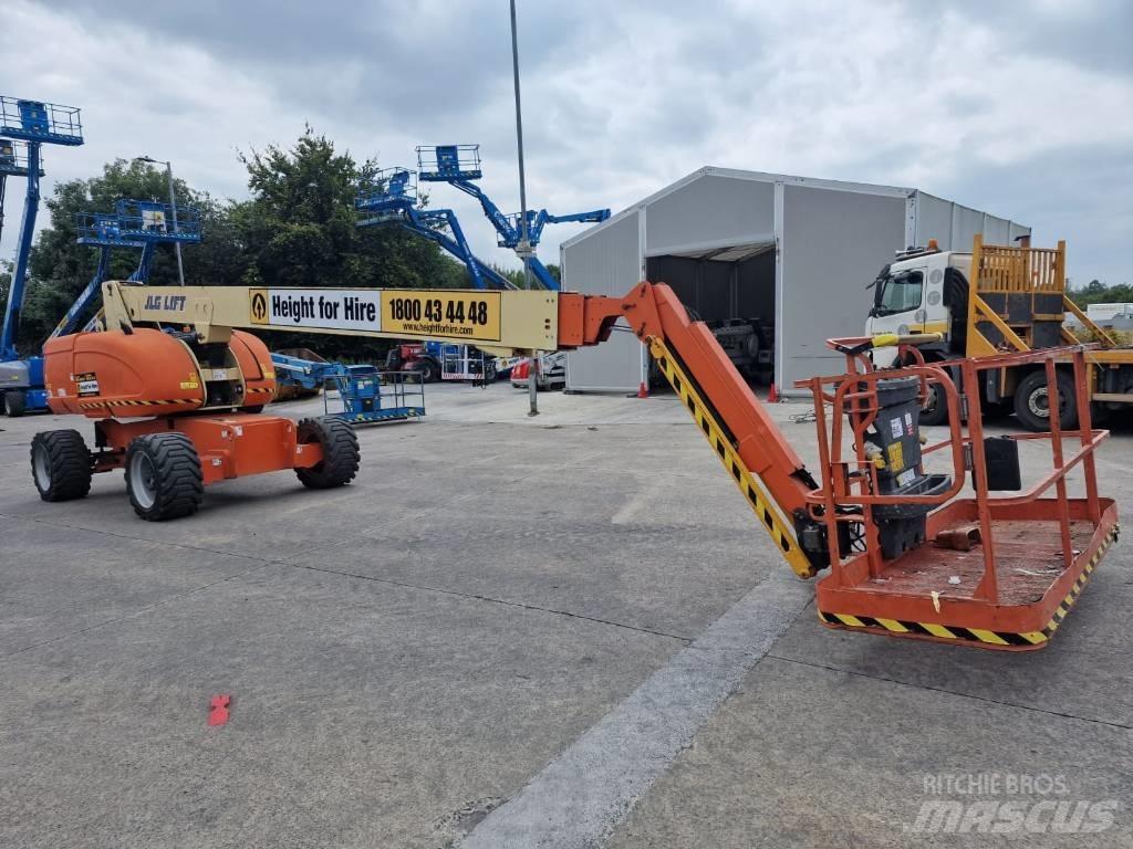 JLG 860 SJ Teleskopiniai keltuvai