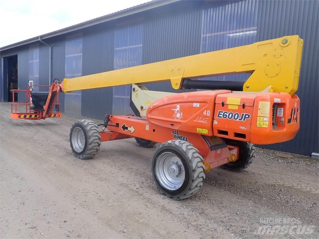 JLG E600JP Alkūniniai keltuvai