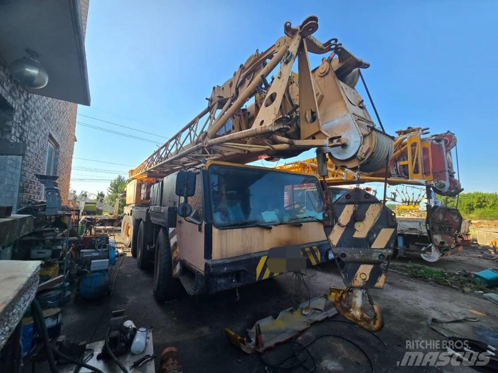 Liebherr LTM 1100-1 Visureigiai kranai