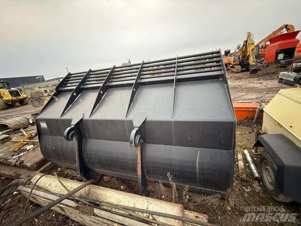 Doosan DL 420-7 Kaušai