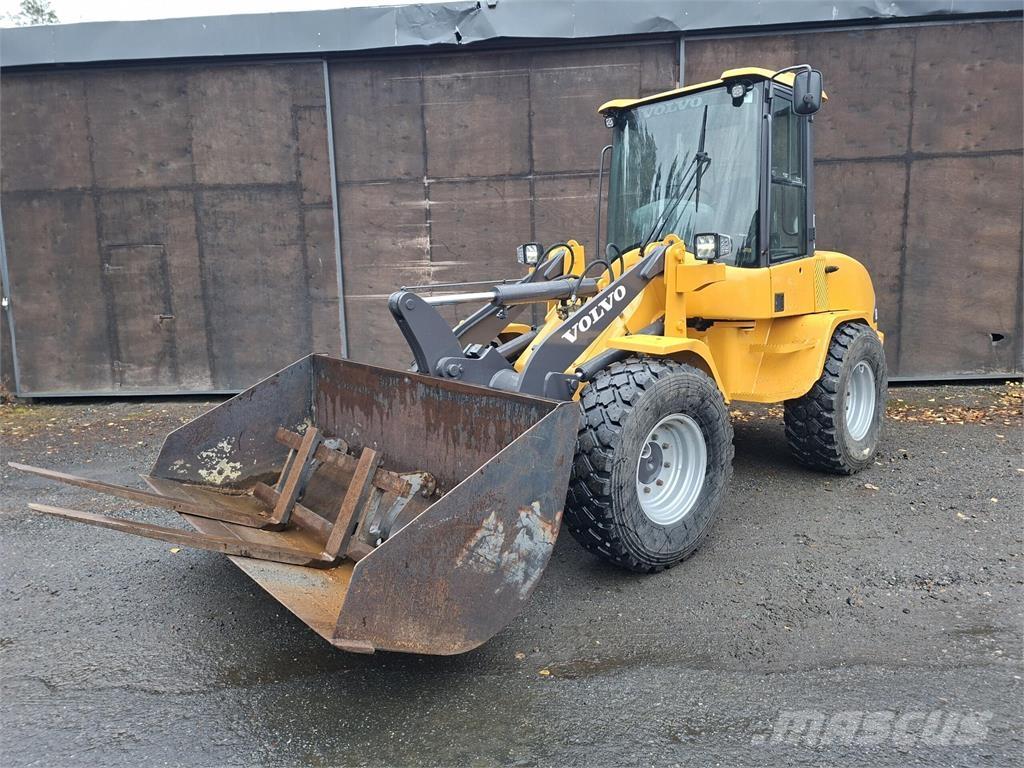 Volvo L30B Naudoti ratiniai krautuvai