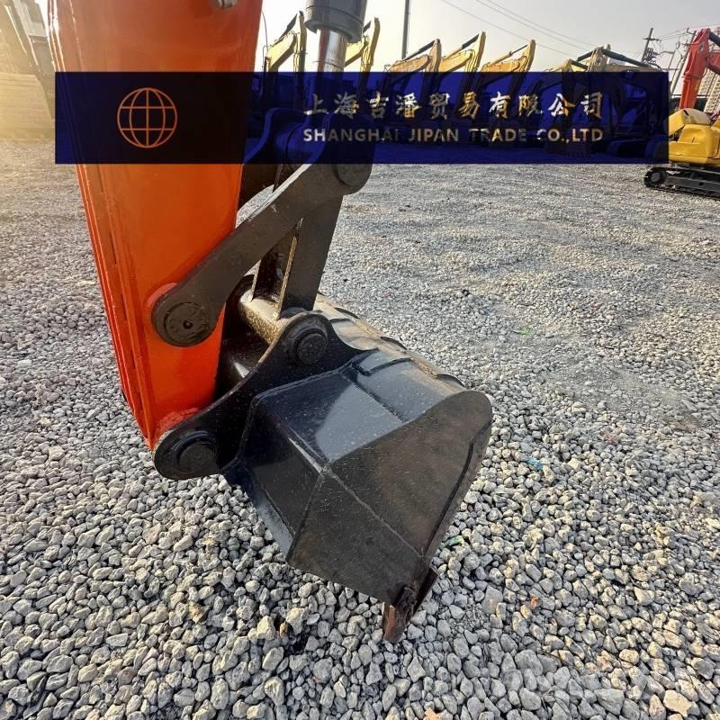 Doosan DX 75 Vidutinės galios ekskavatoriai 7-12 t