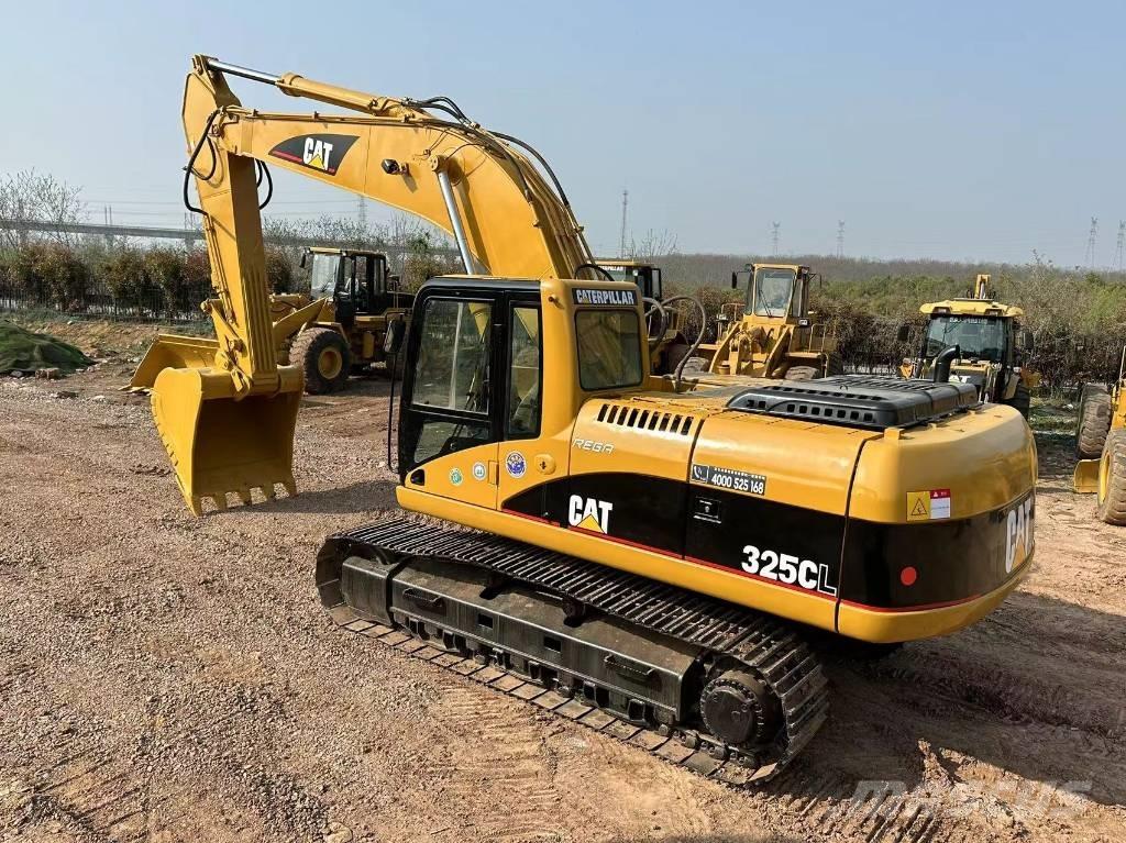 CAT 325C Vikšriniai ekskavatoriai