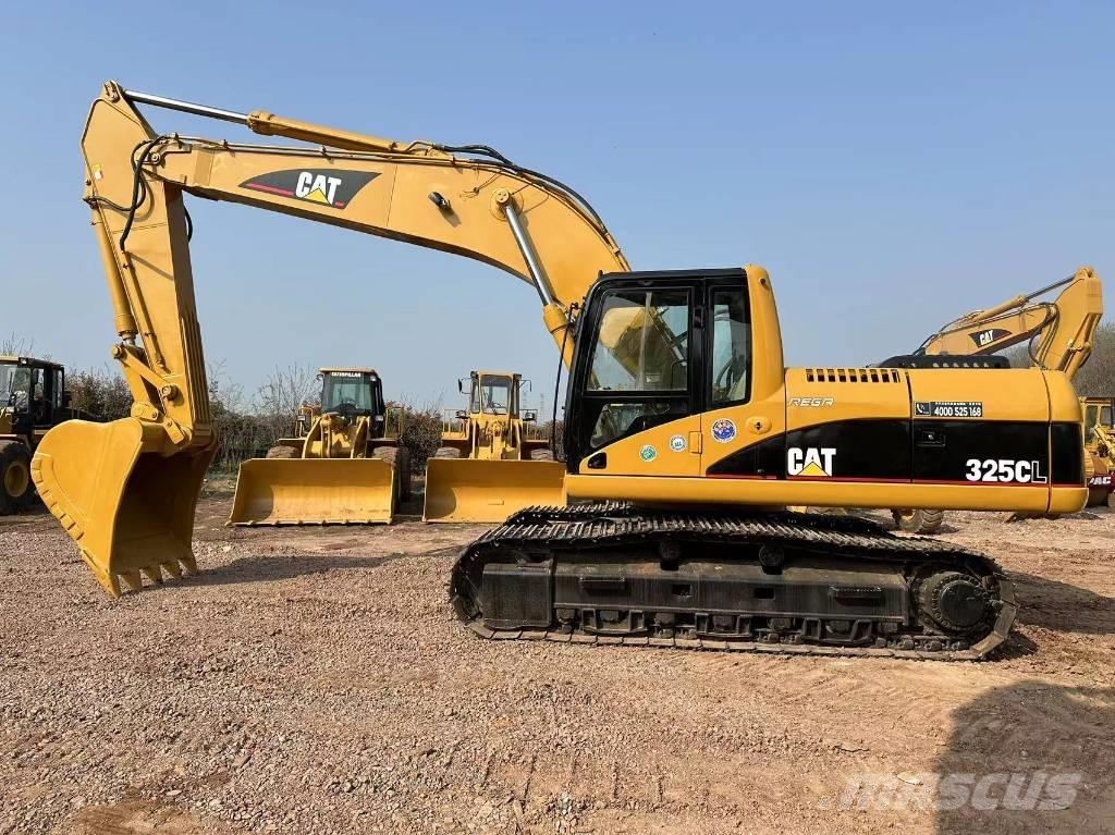 CAT 325C Vikšriniai ekskavatoriai