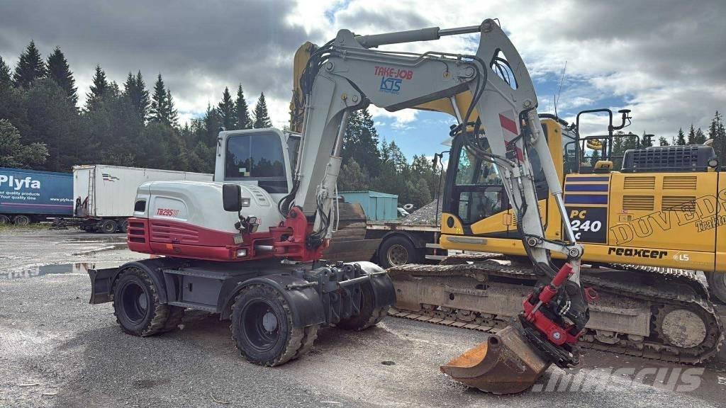 Take-Job TB295W Ratiniai ekskavatoriai