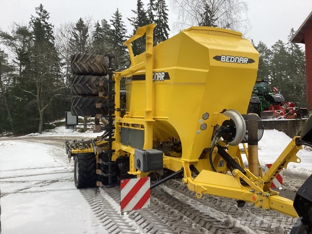 Bednar Omega Sėjamieji kombainai