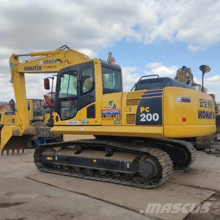 Komatsu PC 200-8 Vikšriniai ekskavatoriai