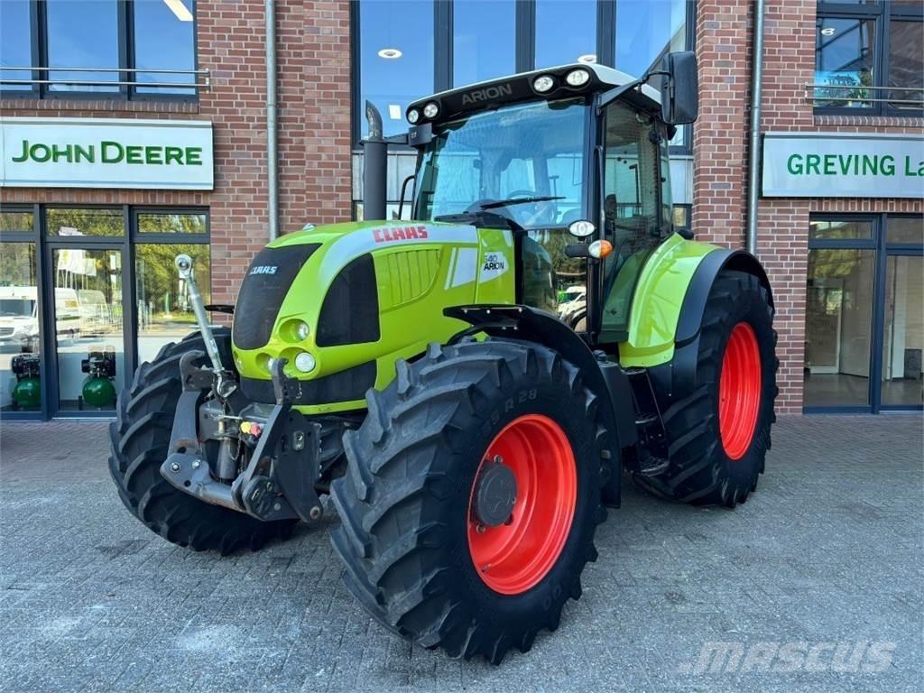 CLAAS Arion 640 Traktoriai