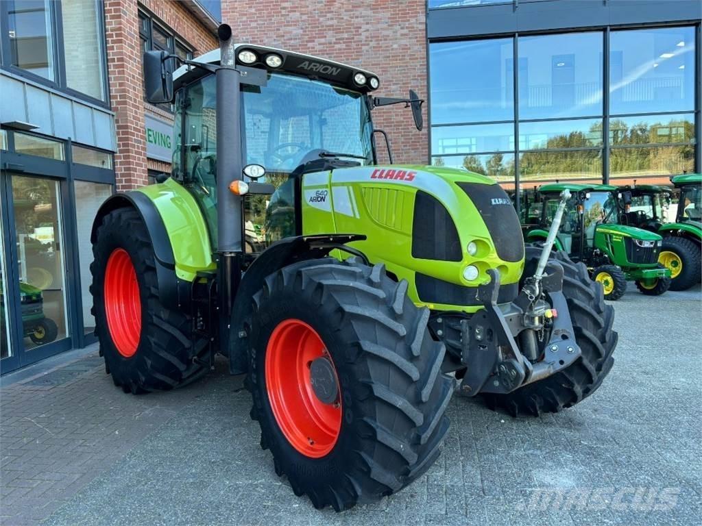 CLAAS Arion 640 Traktoriai
