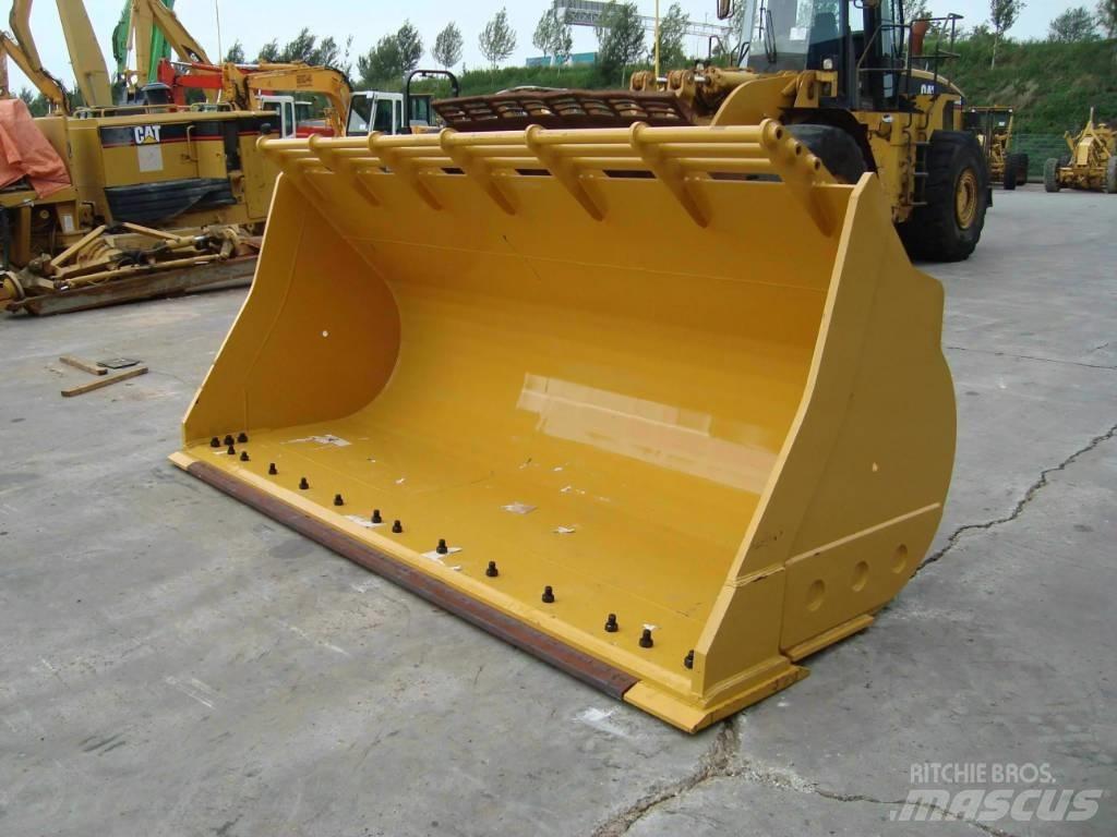 CAT 980 Kaušai