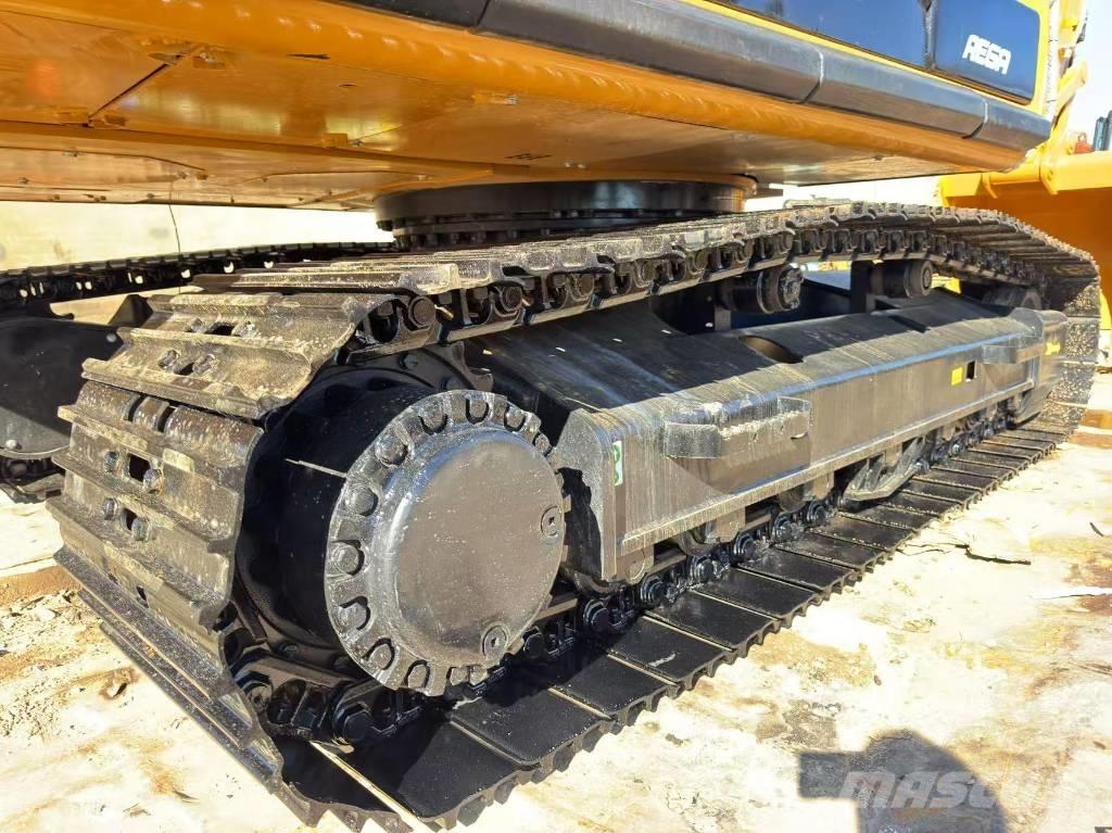 CAT 325 D L Vikšriniai ekskavatoriai