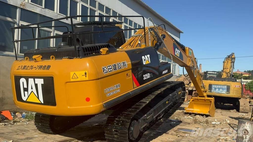 CAT 325 D L Vikšriniai ekskavatoriai